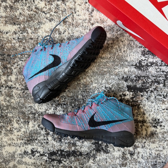 Nike Flyknit Trainer Chukka SFB "Blue Lagoon" - Picture 3 of 9